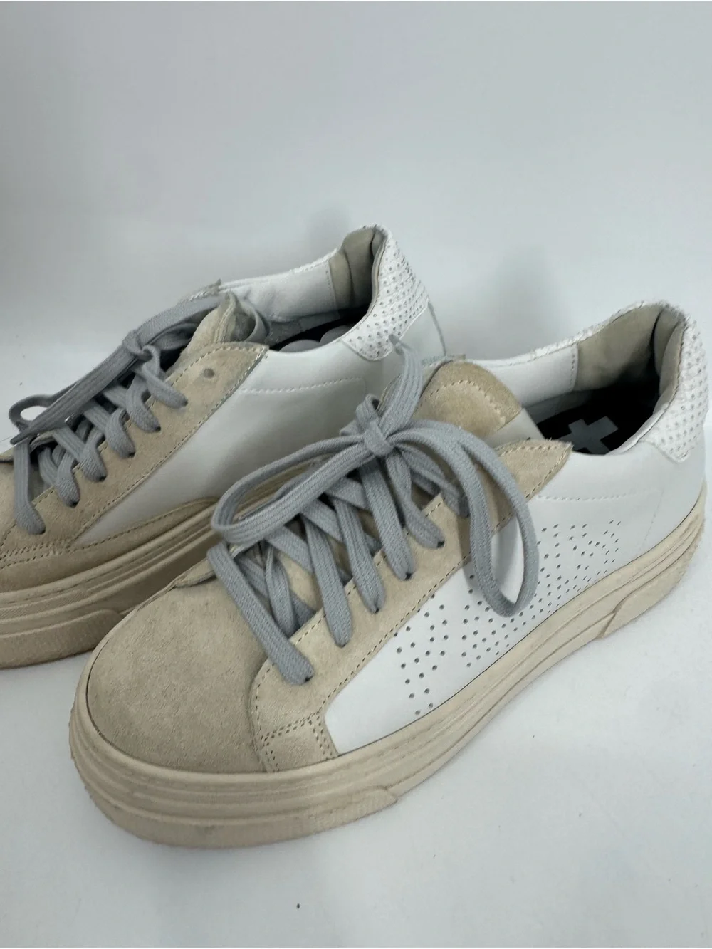 P448 Womens Beige Suede Platform Sneakers Cream Leather Lace Up Low Top Size 39